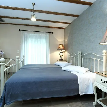 Arenaria Leucadia Villa *