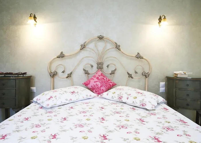 Arenaria Leucadia Villa *