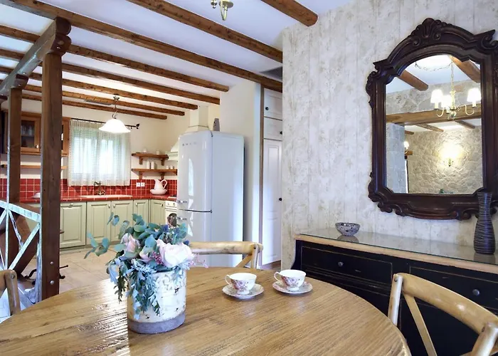 Arenaria Leucadia Villa